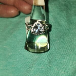 Wishlist Worthy Diamond Cubic Zirconia Rhodium Plating Size 8 Firm Price 35